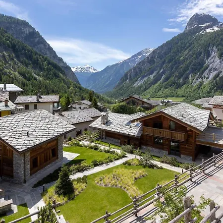 Villa 4br Chalet Piazzale Della Funivia